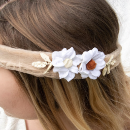 10. Zeige stolz dein handgemachtes Haarband – Teile deine Erfahrungen und Ideen mit anderen Bastelliebhabern!